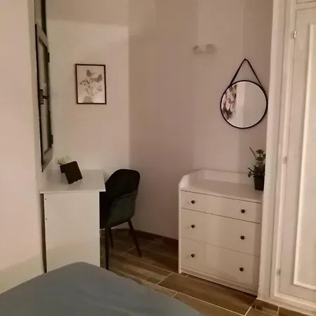 公寓 Neu Renoviert! Charmantes Und Gemuetliches Mit Balkon Und Meerblick