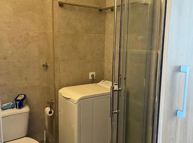 Neu Renoviert! Charmantes Und Gemuetliches Mit Balkon Und Meerblick