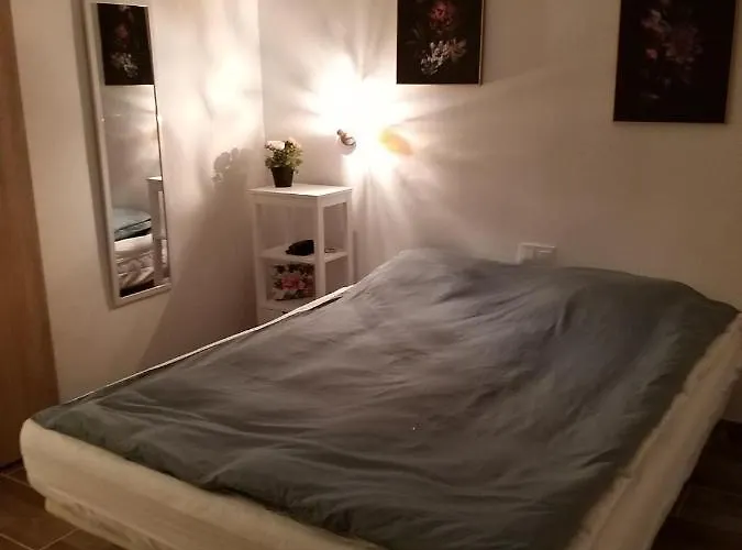 Neu Renoviert! Charmantes Und Gemuetliches Mit Balkon Und Meerblick Διαμέρισμα